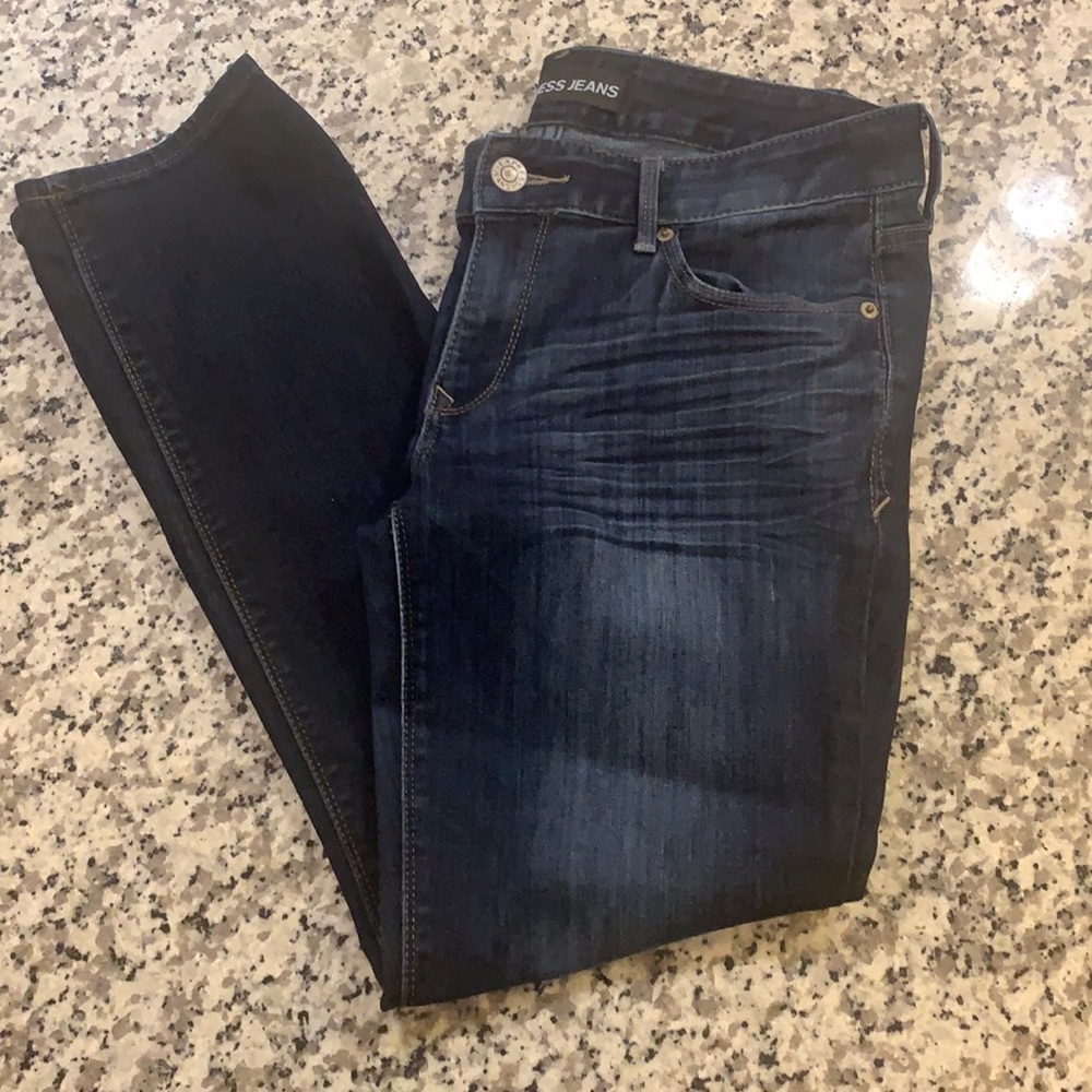 ✨EXPRESS JEANS— SIZE 10 SHORT✨